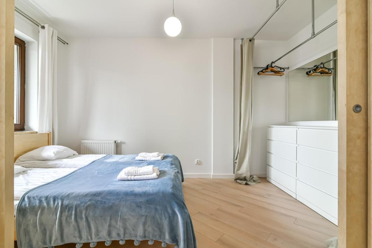 Modern Apartment *
